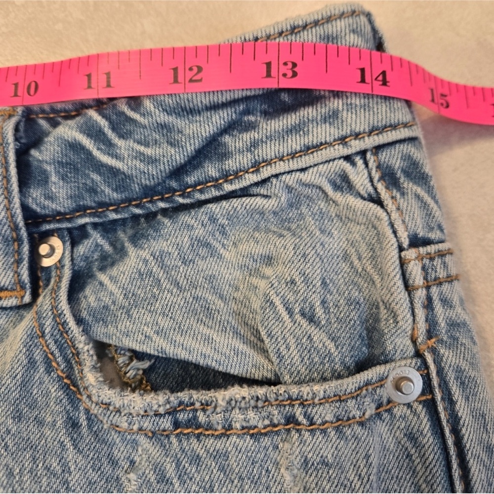 We The Free by Free People High-Rise 90s Boyfriend Distressed Jeans bdg.25 - Picture 8 of 13